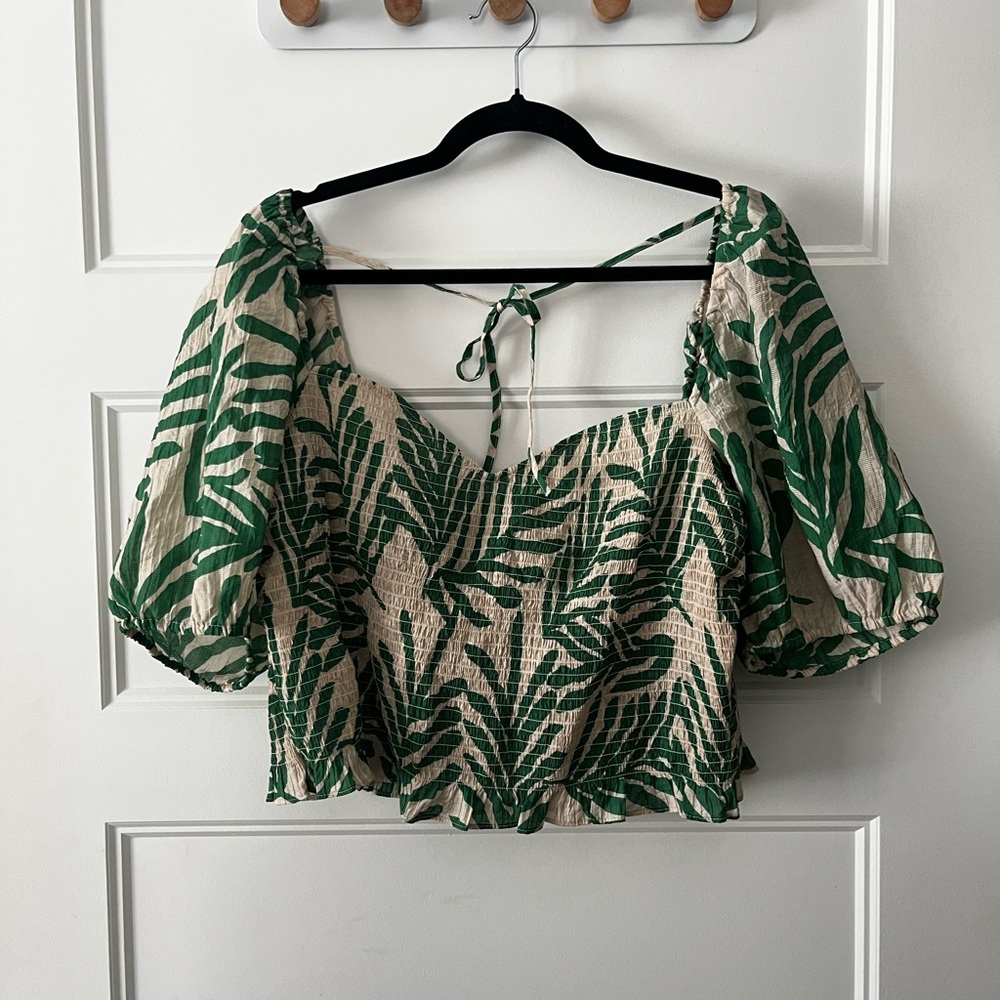H&M Women’s Cropped Sweetheart Neckline Patterned Top | XXL